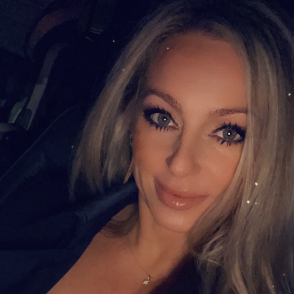 Meet your Posher, Mandy